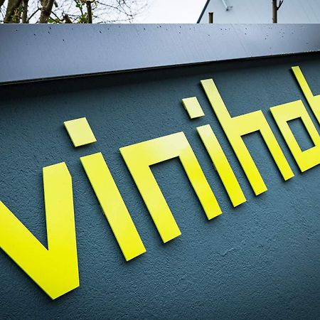 Vinihotel Бон Екстериор снимка