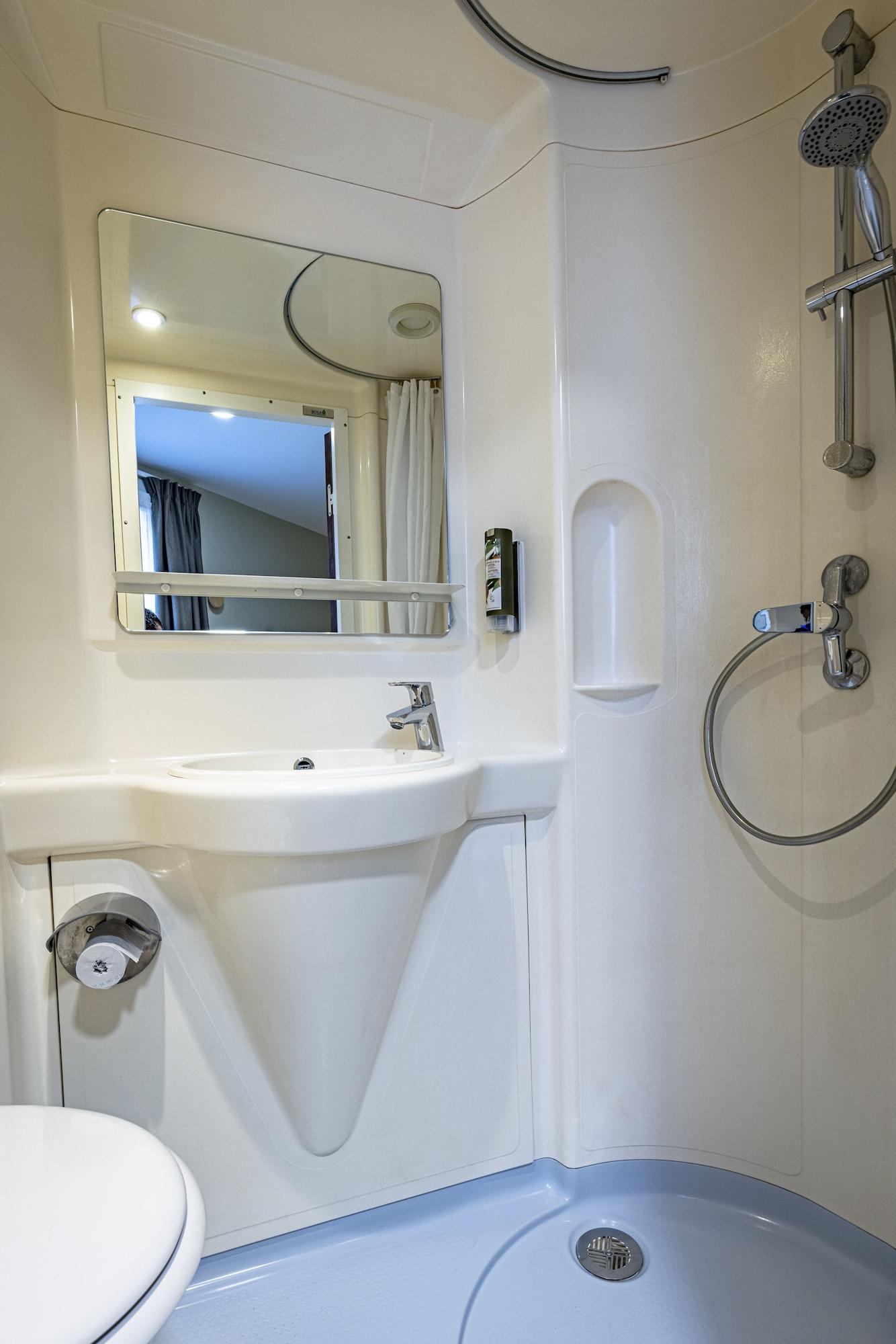 Vinihotel Бон Екстериор снимка